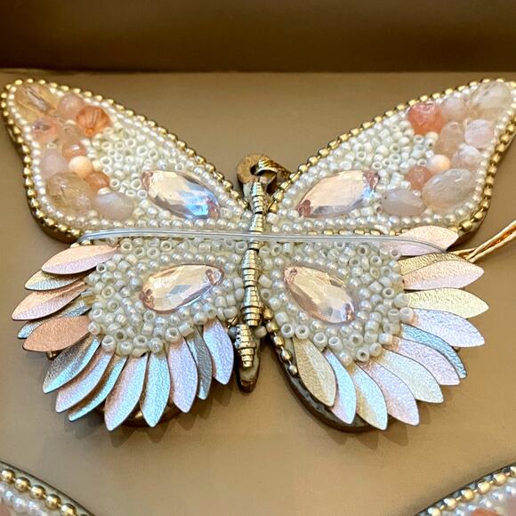 34th & Pine Beaded Butterfly Ornaments Set of 4 Iridescent Pink Holiday Glam NEW - Picture 3 of 13